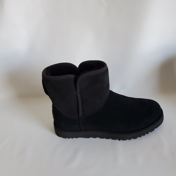 UGG size 5 Ankle boots - Picture 4 of 8